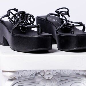 Busy Bee Platform Sandal